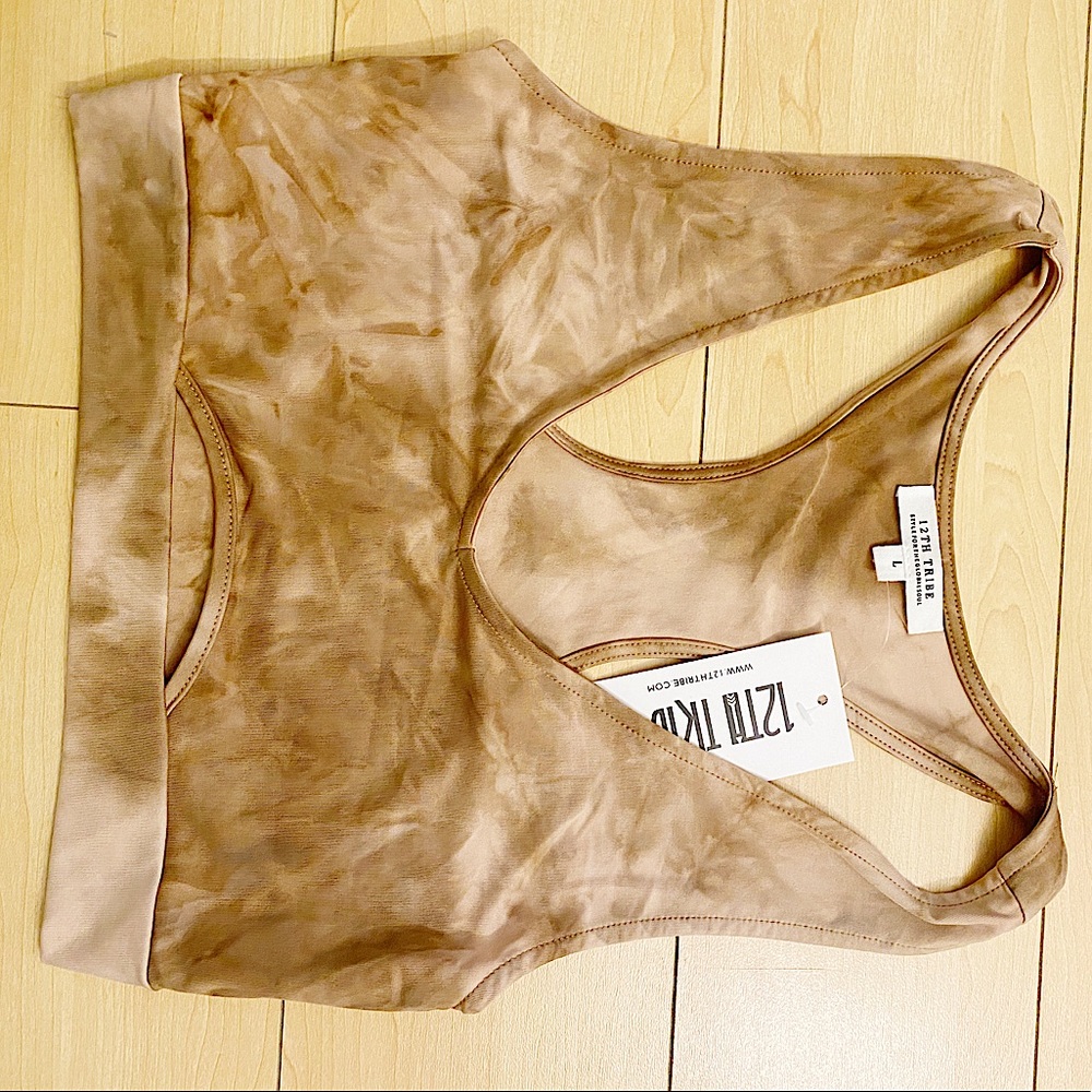 BRAND NEW W TAG - 12th Tribe - size L - crop top w cut out